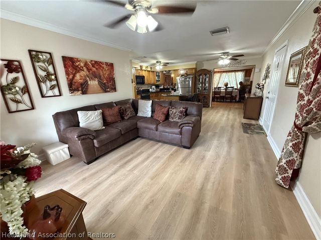 105 WIGGINS Avenue, Avon Park, FL 33825