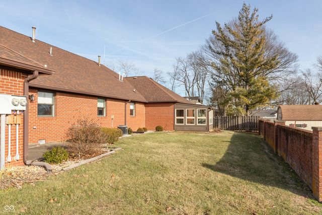 11 Eastern Avenue, Brownsburg, IN 46112