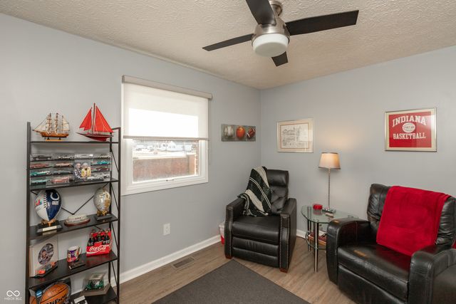 11 Eastern Avenue, Brownsburg, IN 46112