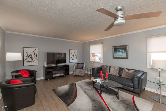 11 Eastern Avenue, Brownsburg, IN 46112