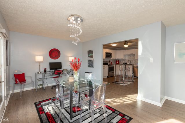 11 Eastern Avenue, Brownsburg, IN 46112