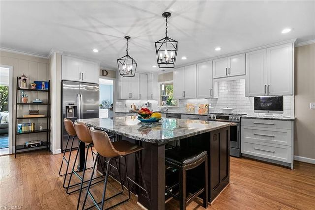 544 Woodvale Drive, Greensboro, NC 27410