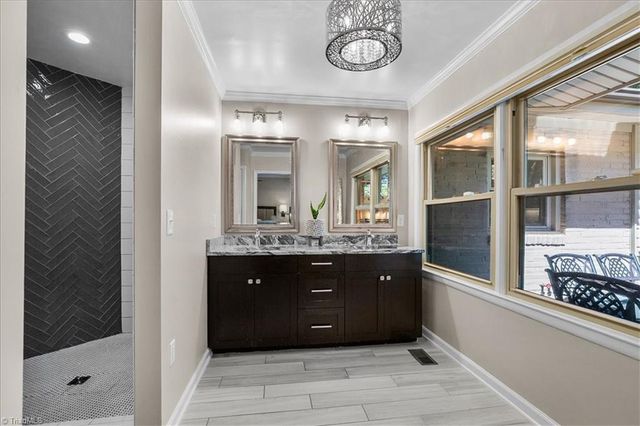 544 Woodvale Drive, Greensboro, NC 27410