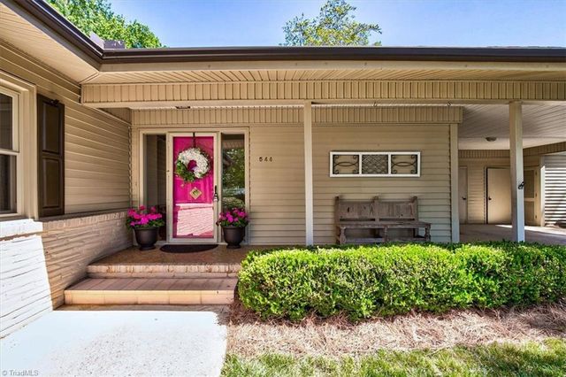 544 Woodvale Drive, Greensboro, NC 27410