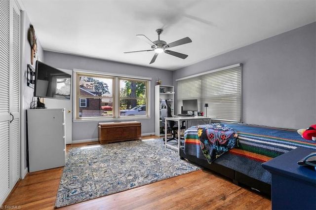 544 Woodvale Drive, Greensboro, NC 27410