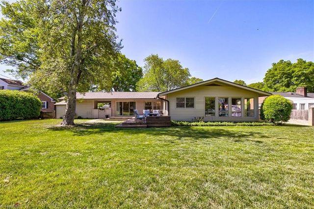 544 Woodvale Drive, Greensboro, NC 27410