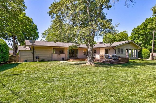 544 Woodvale Drive, Greensboro, NC 27410