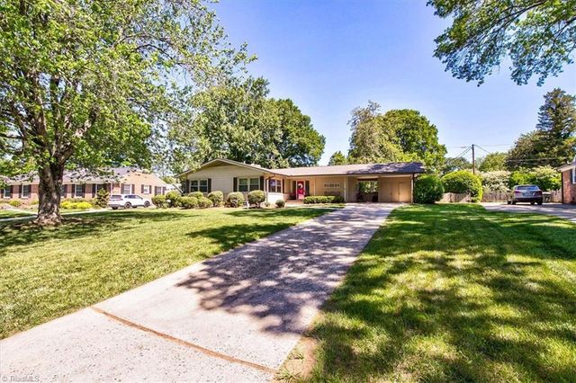 544 Woodvale Drive, Greensboro, NC 27410