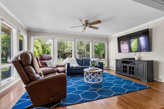 544 Woodvale Drive, Greensboro, NC 27410