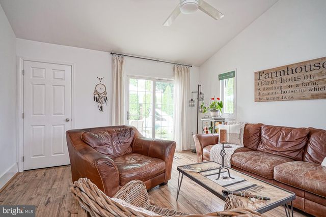 514 BUCKINGHAM DR, Sewell, NJ 08080