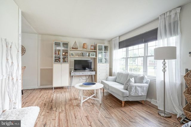 514 BUCKINGHAM DR, Sewell, NJ 08080
