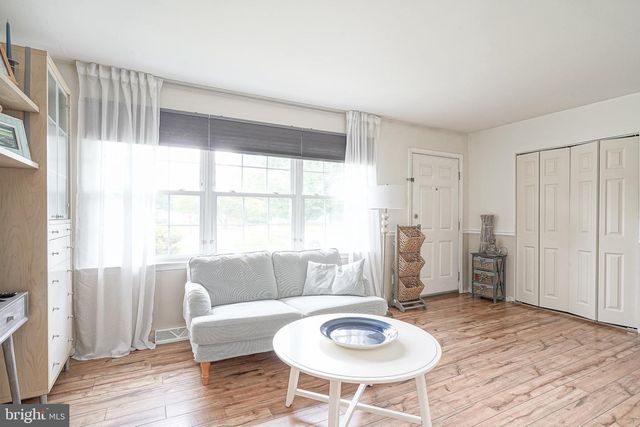 514 BUCKINGHAM DR, Sewell, NJ 08080