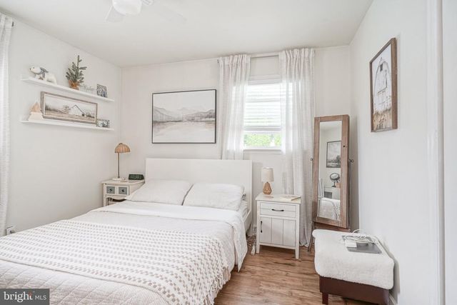 514 BUCKINGHAM DR, Sewell, NJ 08080