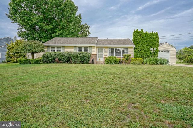 514 BUCKINGHAM DR, Sewell, NJ 08080