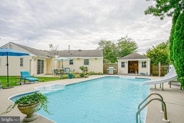 514 BUCKINGHAM DR, Sewell, NJ 08080