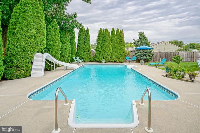 514 BUCKINGHAM DR, Sewell, NJ 08080