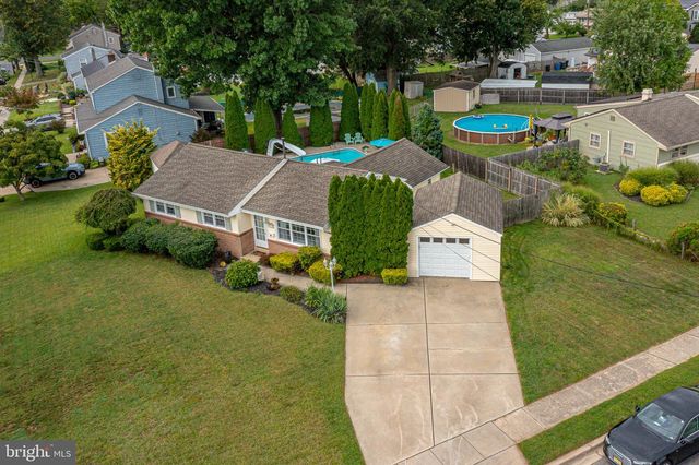 514 BUCKINGHAM DR, Sewell, NJ 08080