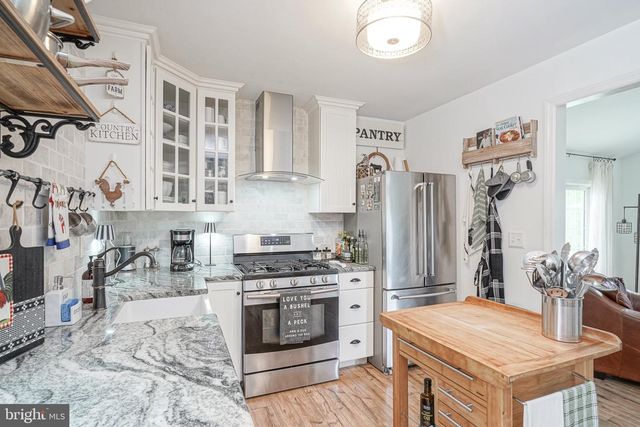 514 BUCKINGHAM DR, Sewell, NJ 08080