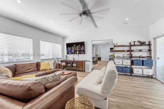 19050 SW 144th Ave, Miami, FL 33177