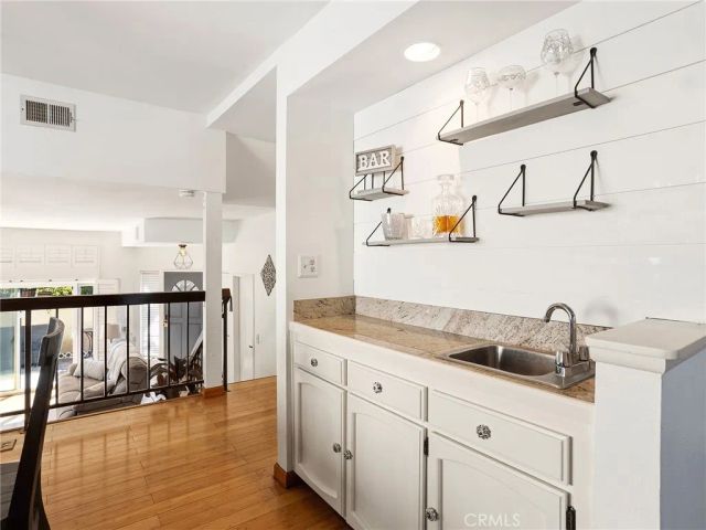 7100 Balboa Boulevard 805, Lake Balboa, CA 91406