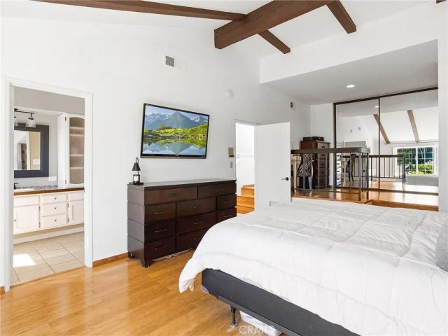 7100 Balboa Boulevard 805, Lake Balboa, CA 91406