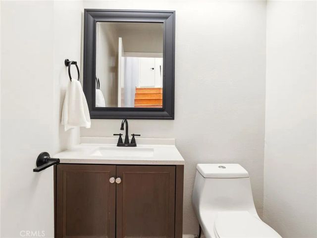 7100 Balboa Boulevard 805, Lake Balboa, CA 91406