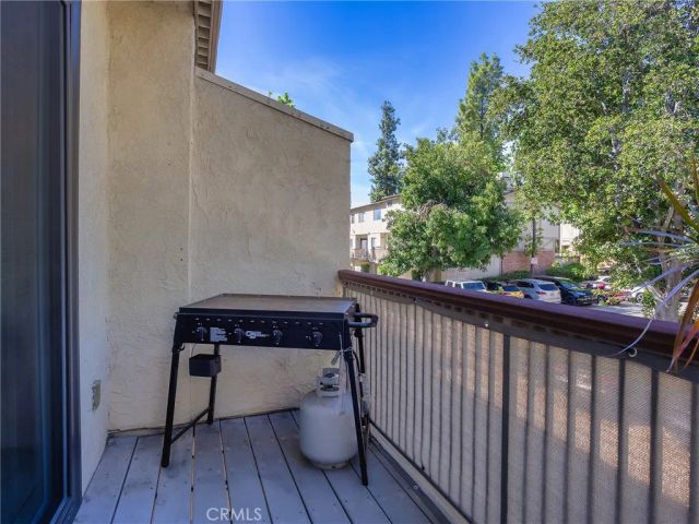 7100 Balboa Boulevard 805, Lake Balboa, CA 91406