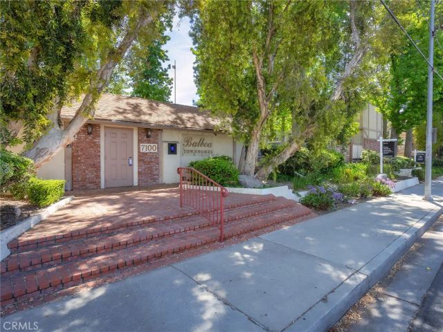 7100 Balboa Boulevard 805, Lake Balboa, CA 91406