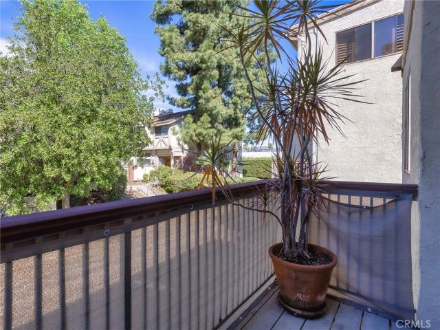 7100 Balboa Boulevard 805, Lake Balboa, CA 91406