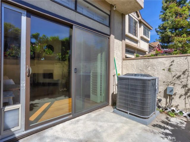 7100 Balboa Boulevard 805, Lake Balboa, CA 91406