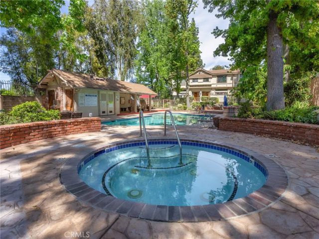 7100 Balboa Boulevard 805, Lake Balboa, CA 91406