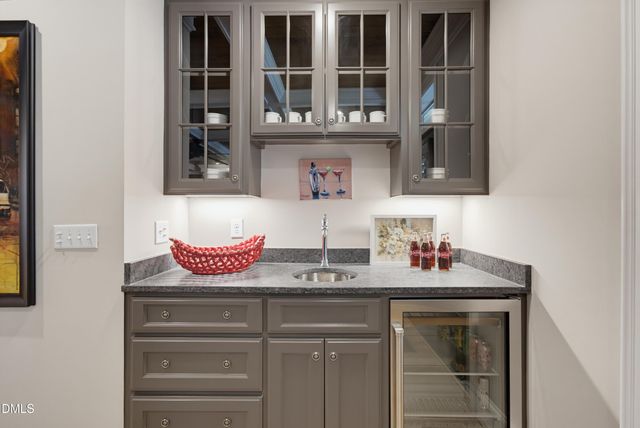 2011 Stone Street, Raleigh, NC 27608