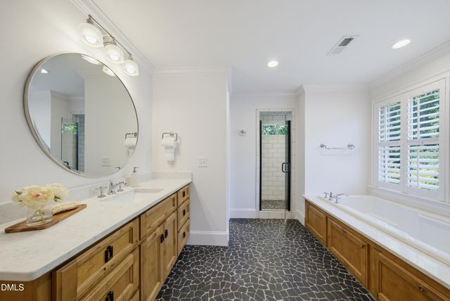 2011 Stone Street, Raleigh, NC 27608