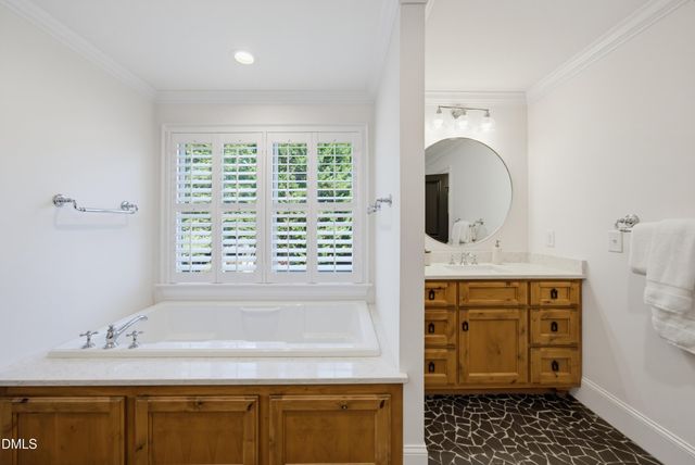 2011 Stone Street, Raleigh, NC 27608