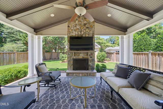 2011 Stone Street, Raleigh, NC 27608