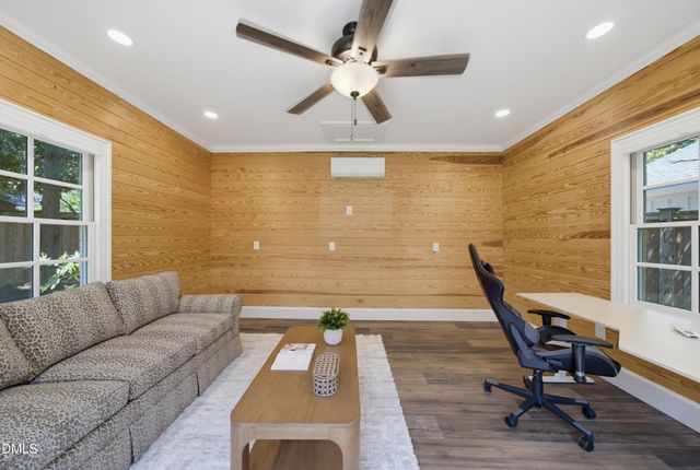 2011 Stone Street, Raleigh, NC 27608