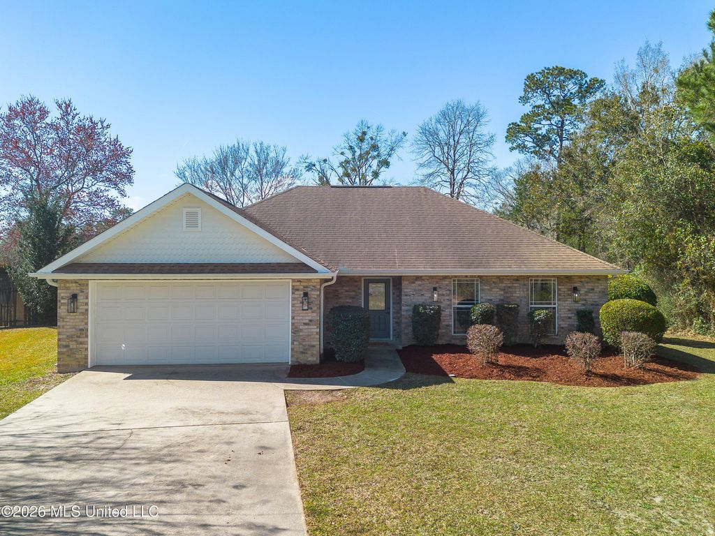 8516 Kono Place, Diamondhead, MS 39525