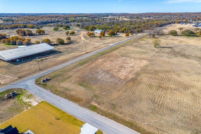 201 Sweetgrass Drive, Poolville, TX 76487