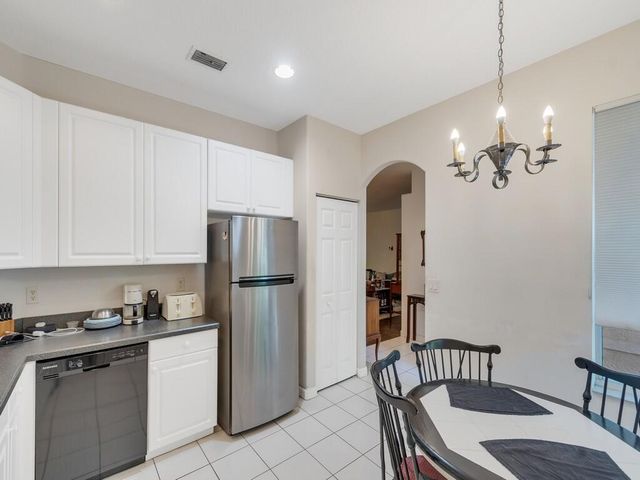 3830 Nags Head Place SW, Vero Beach, FL 32968