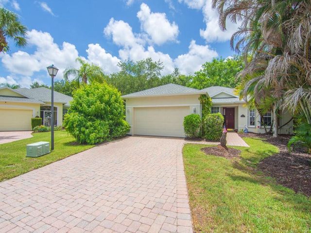 3830 Nags Head Place SW, Vero Beach, FL 32968