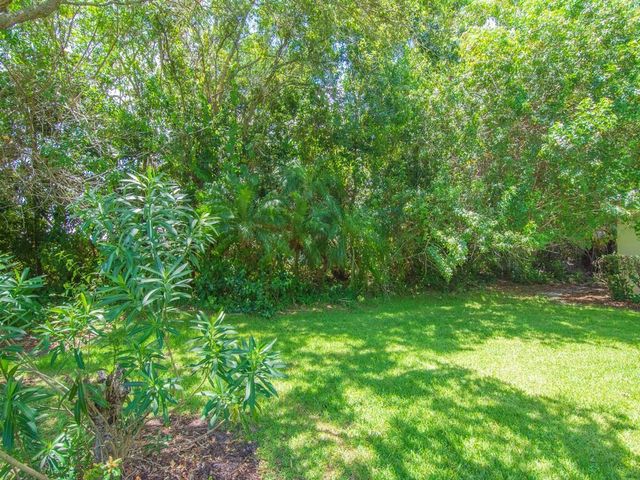 3830 Nags Head Place SW, Vero Beach, FL 32968