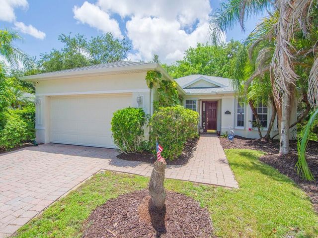 3830 Nags Head Place SW, Vero Beach, FL 32968