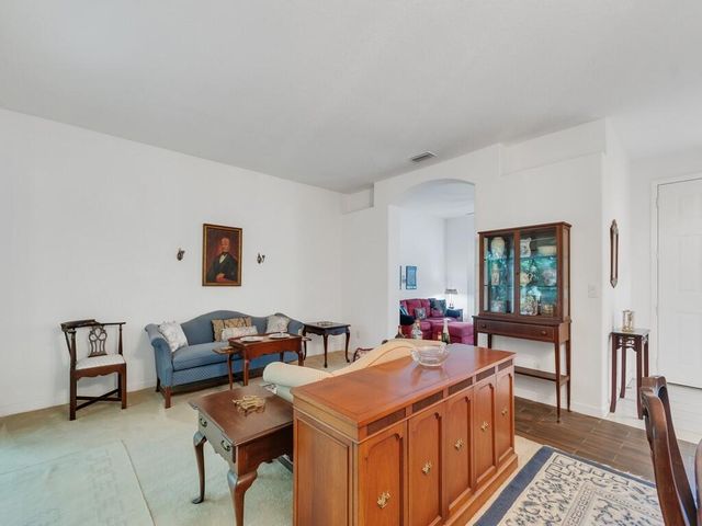 3830 Nags Head Place SW, Vero Beach, FL 32968