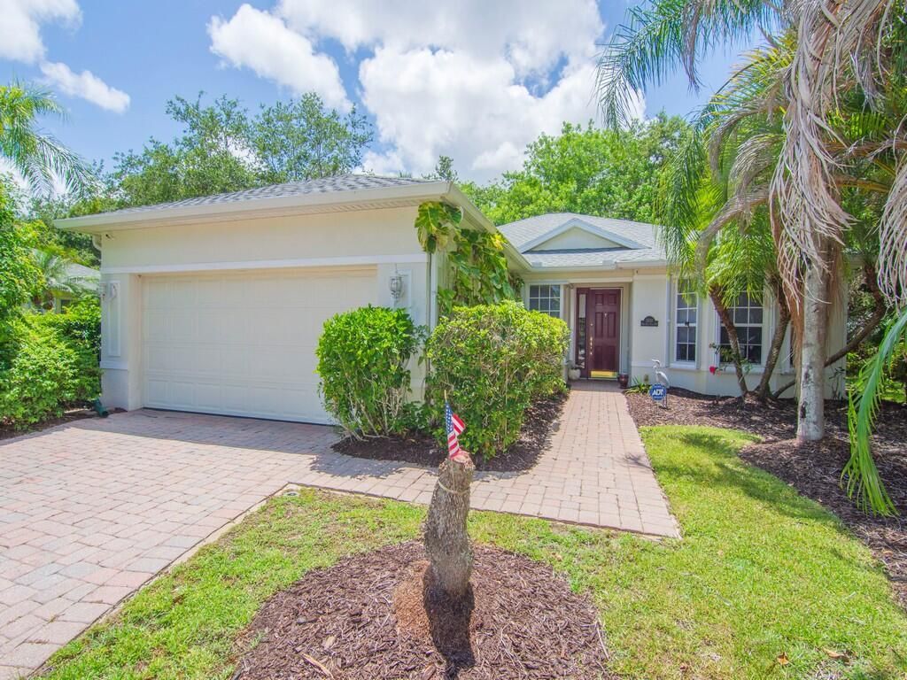 Image 31 of property listing at 3830 Nags Head Place SW, Vero Beach, FL 32968
