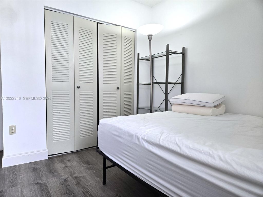 900 SW 104th Court B108, Miami, FL 33174