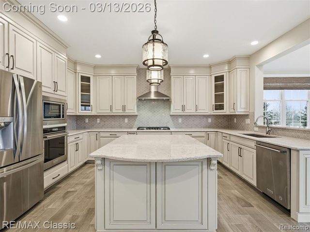 50735 Denali Court, Novi, MI 48374