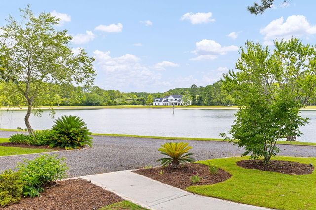 5259 Angelica Circle, Awendaw, SC 29429