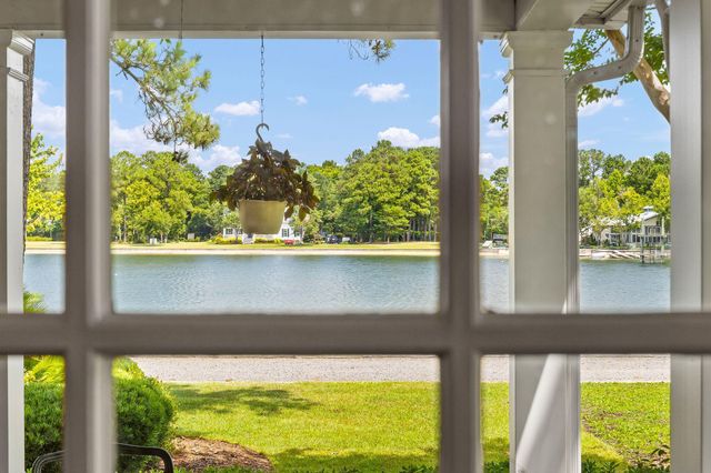 5259 Angelica Circle, Awendaw, SC 29429