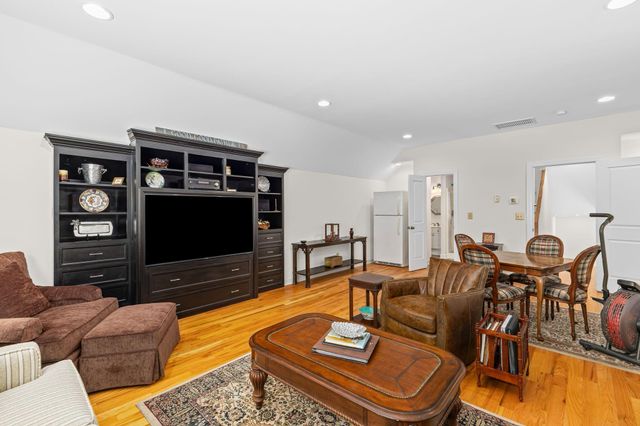 5259 Angelica Circle, Awendaw, SC 29429