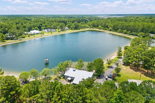 5259 Angelica Circle, Awendaw, SC 29429